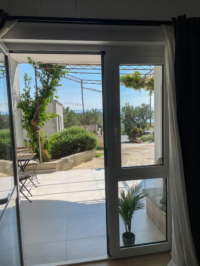 Modern Studio Overlooking Downtown Makarska Exterior foto